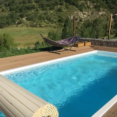 Holiday home Le Tresquel Mostuejouls